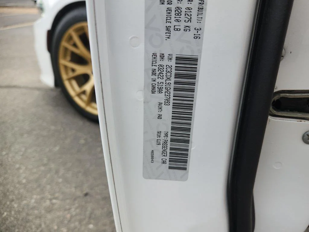 Used 2016 Ivory Tri-Coat Pearl Dodge SRT Hellcat image 18