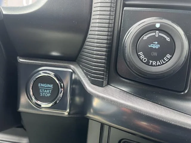 New 2025 Oxford White Ford Tremor® image 46