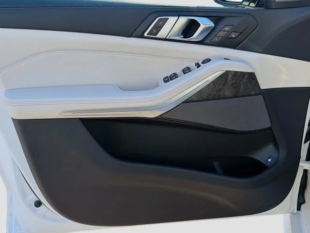 New 2026 Alpine White BMW xDrive50e image 22