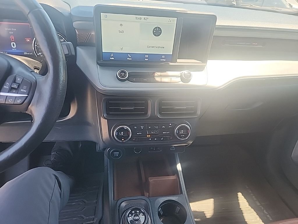 Used 2022  Ford Lariat image 23
