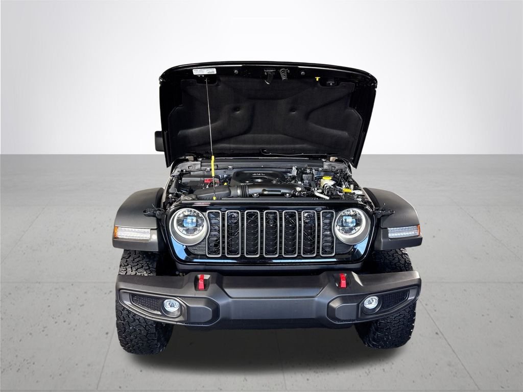 New 2026 Black Clear-Coat Exterior Paint Jeep Rubicon image 21