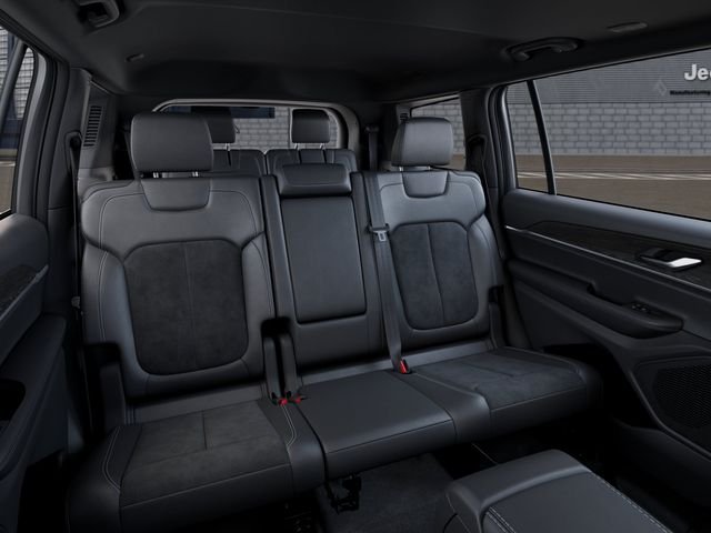 New 2026 Bright White Clear-Coat Exterior Paint Jeep Altitude image 16