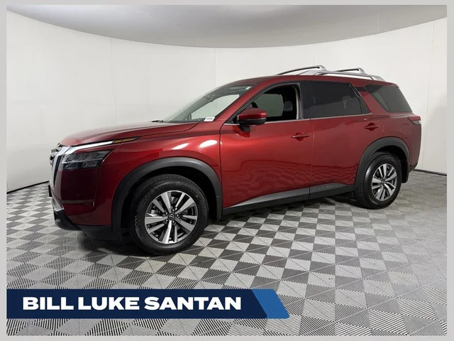 2024 Nissan Pathfinder SL
