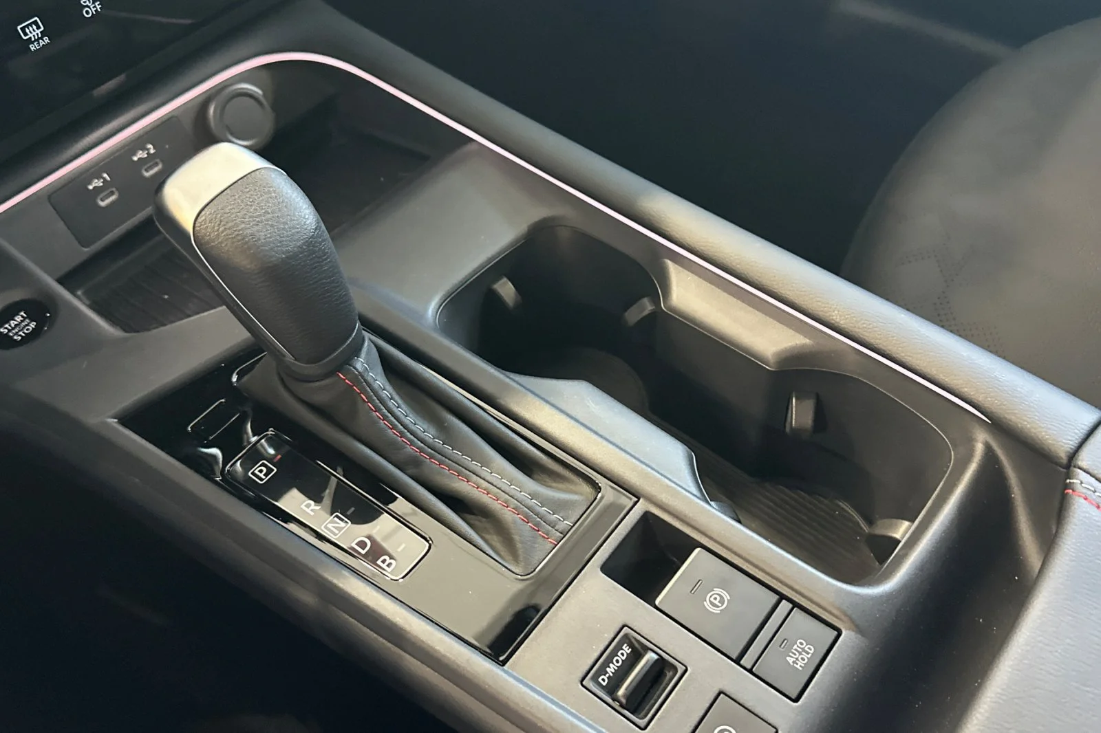 New 2026 Aspen White TriCoat / Super Black Two-tone Nissan SR image 20