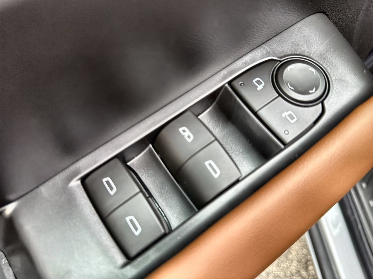 2026 GMC Canyon AT4 - Photo 19
