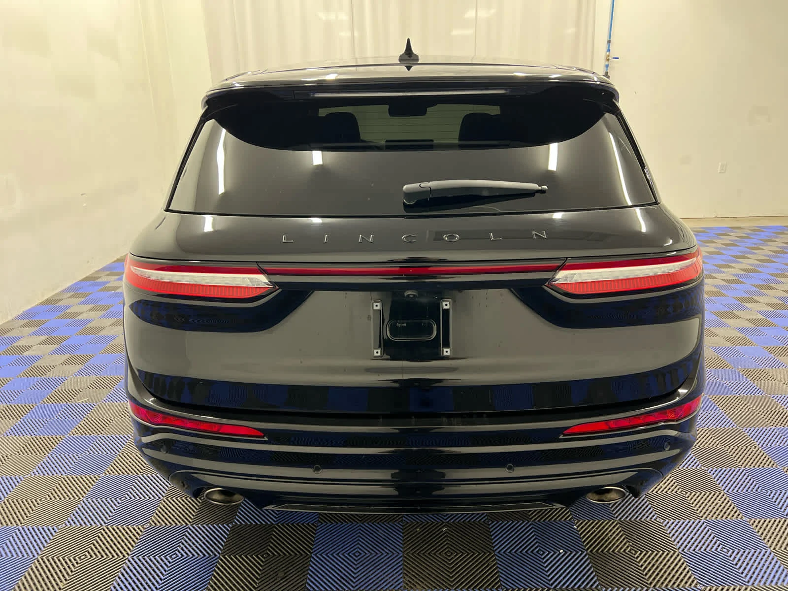 Used 2023 Infinite Black Metallic Clearcoat Lincoln Standard image 13
