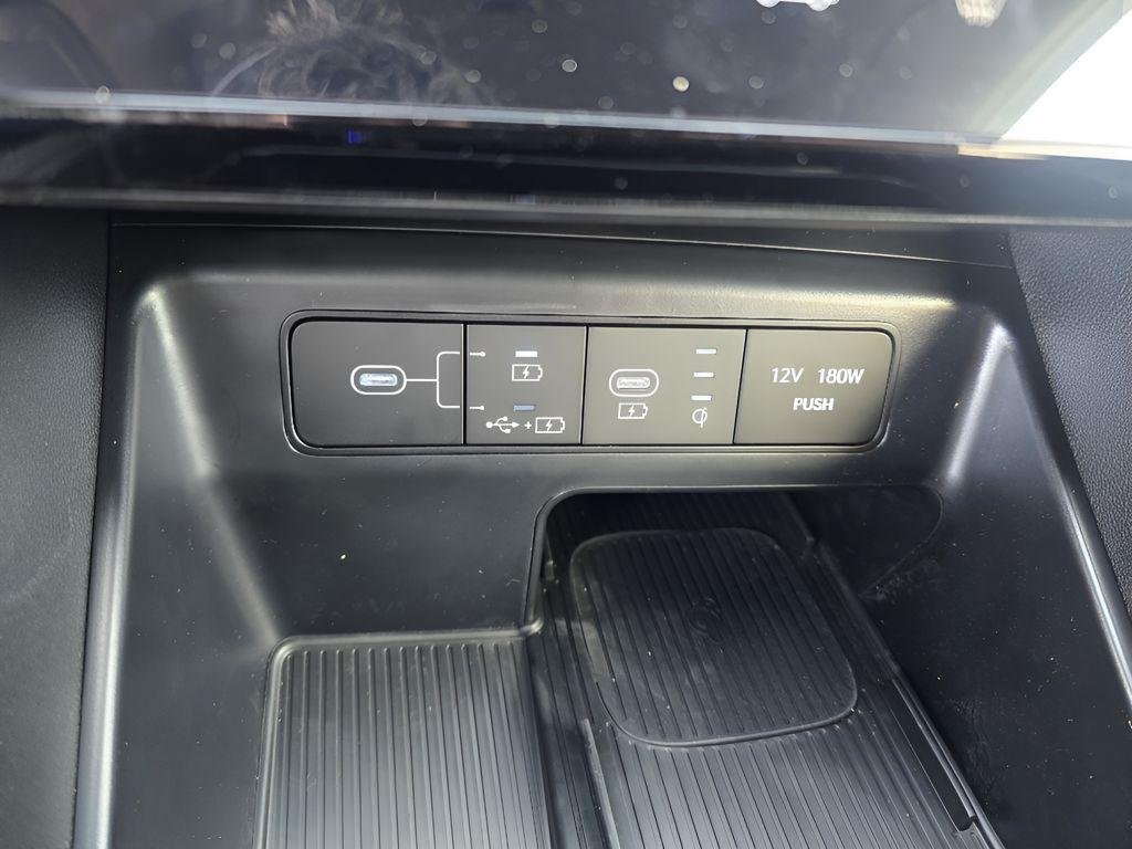 New 2026 Atlas White Hyundai SEL Activity AWD image 22