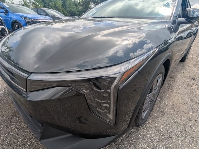 New 2026 Interstellar Gray Kia LX image 10