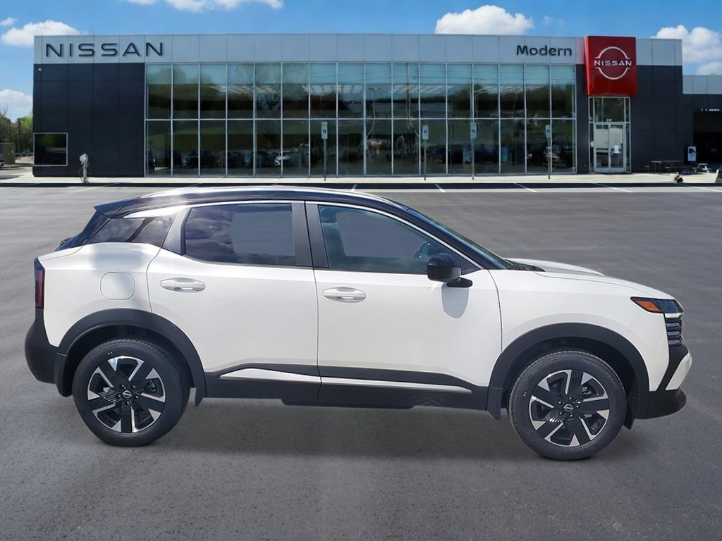 New 2026 Aspen White Tricoat/Super Black Nissan SV image 6