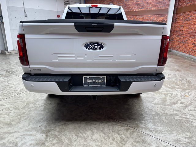 2025 Ford F-150 STX photo 4