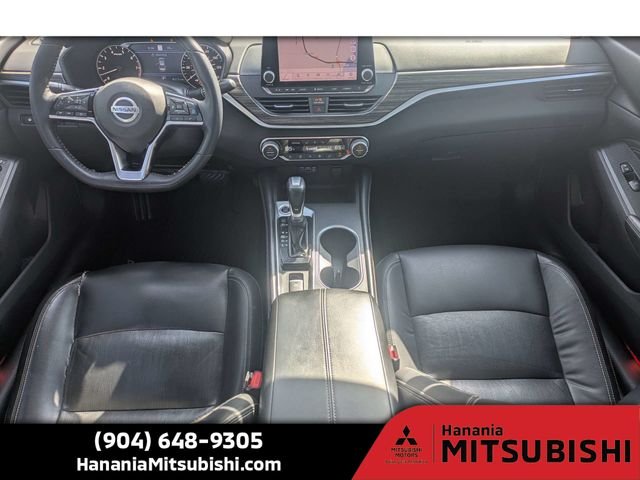 Used 2019 Black Nissan 2.5 Platinum image 14