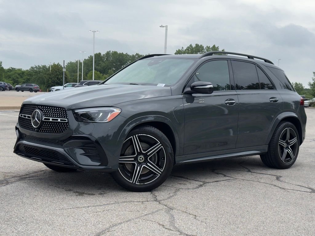 Used 2026 Gray Mercedes-Benz GLE 450 image 1
