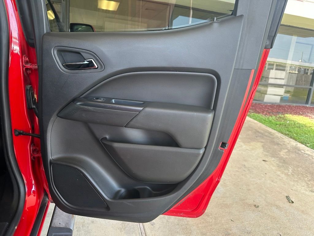 Used 2019 Red Chevrolet LT image 31