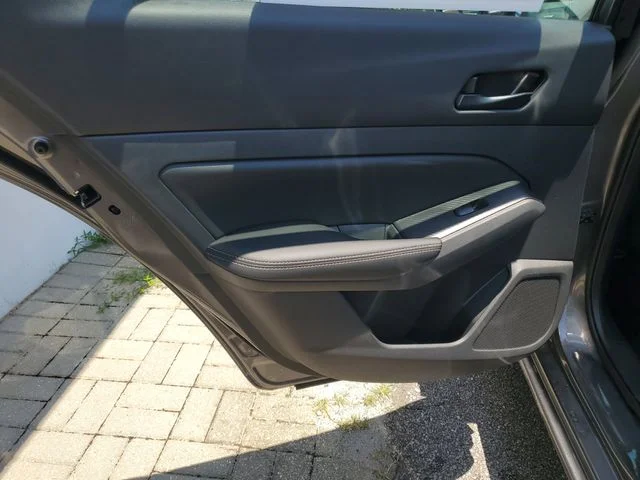 2025 Nissan Altima SV - Photo 20