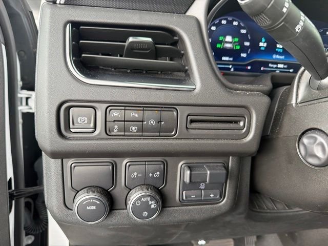 Used 2024 White Chevrolet RST image 17