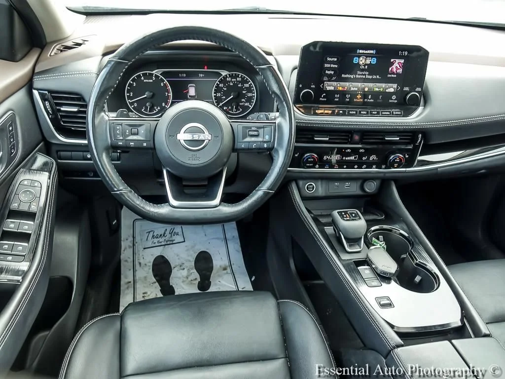 Used 2023 Gray Nissan SL FWD image 15