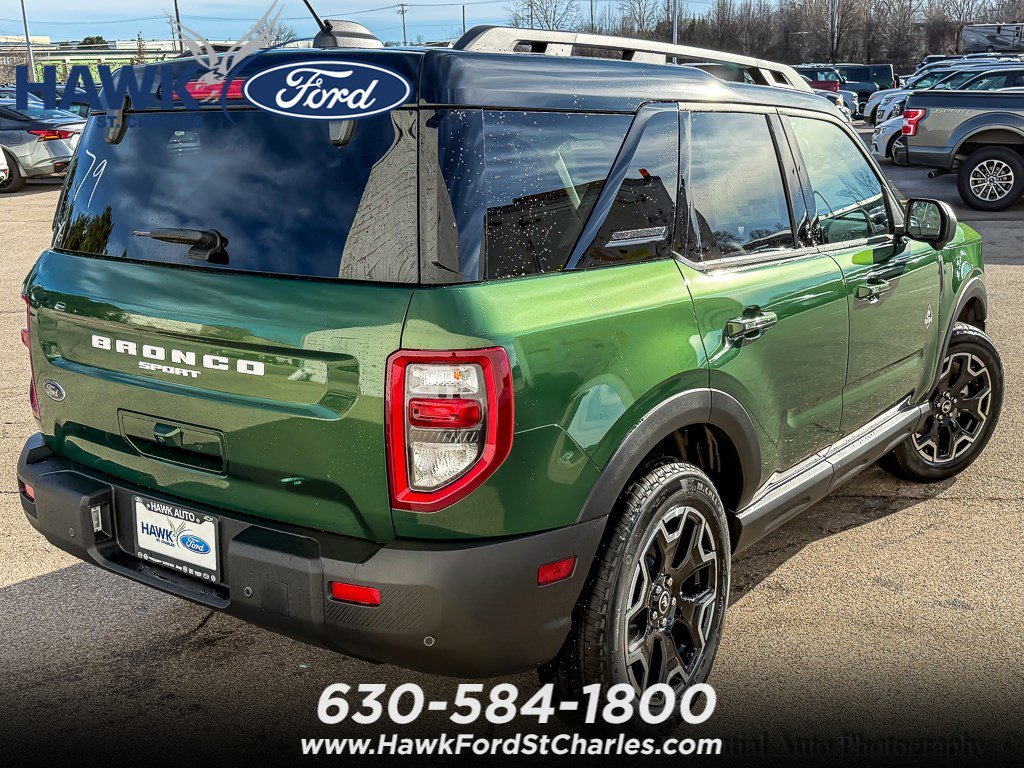 New 2025 Eruption Green Metallic Ford Outer Banks® image 7