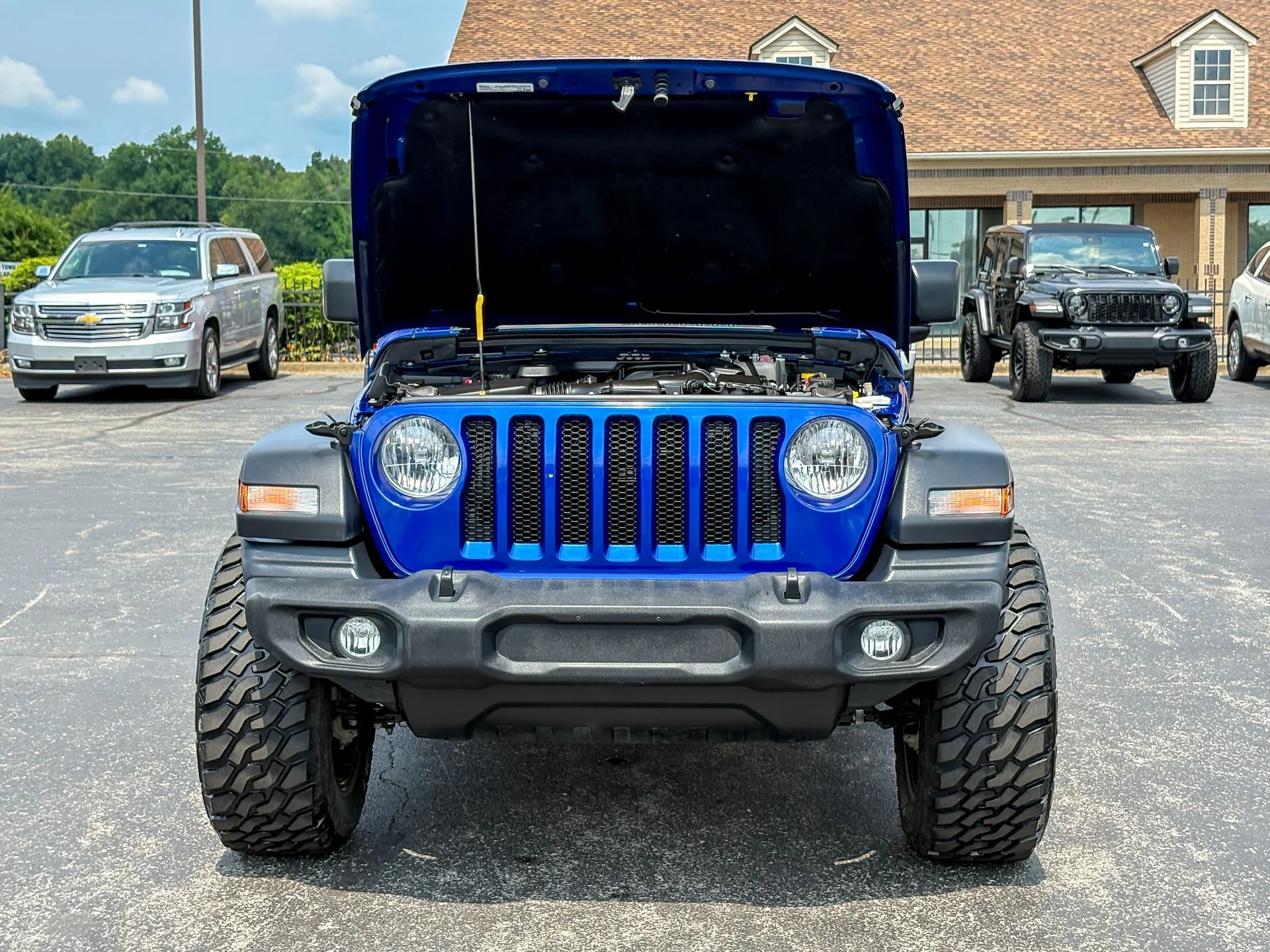 Used 2019 Blue Jeep Unlimited Sport image 32