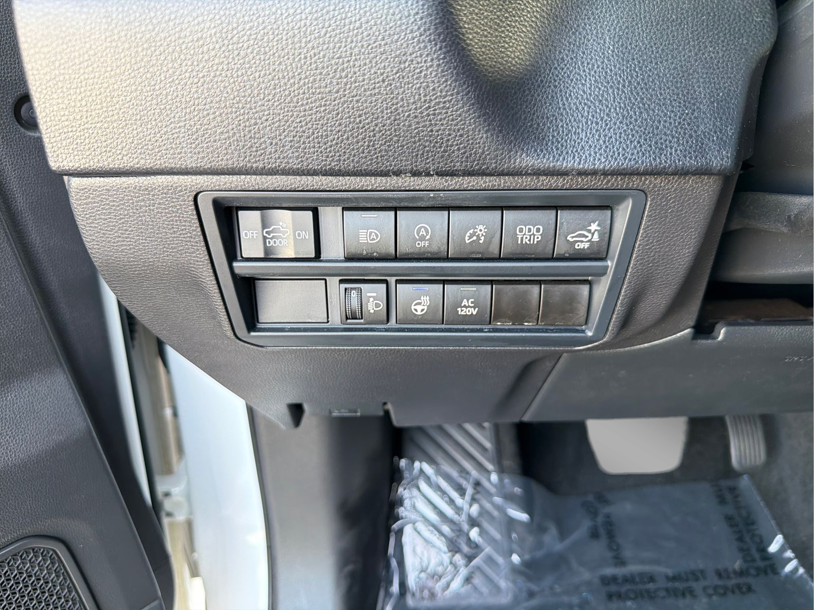 Used 2024 Ice Toyota SR5 image 18