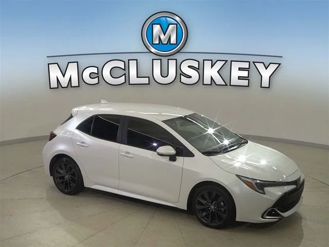 Used 2025 Beige Toyota XSE image 25