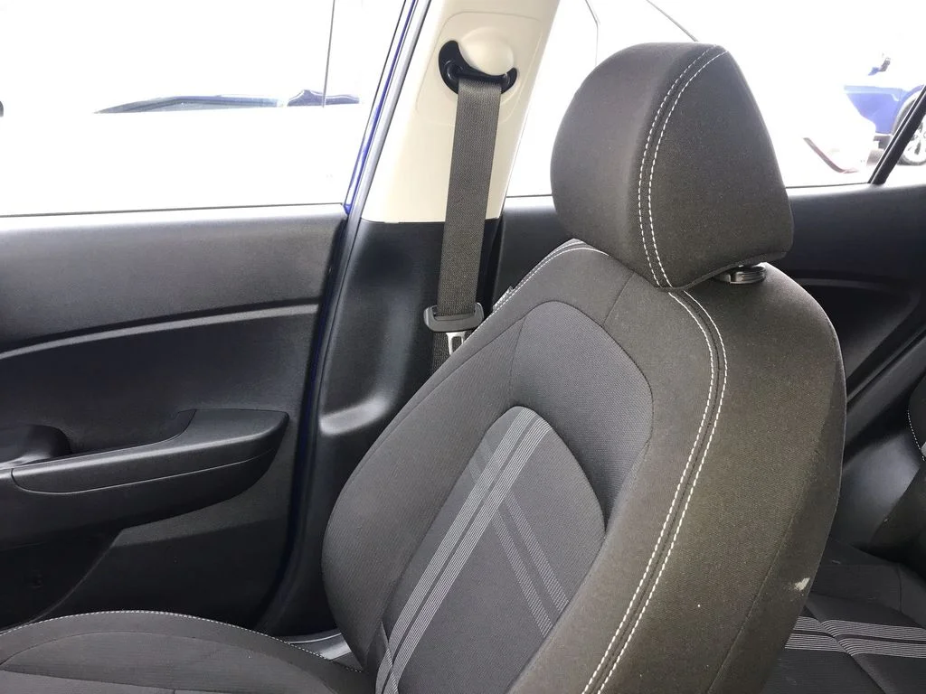 Used 2025 Blue Hyundai SEL image 25