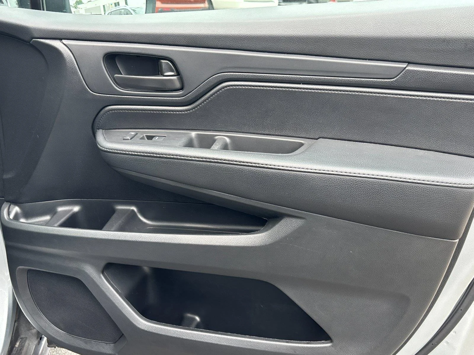 Used 2025  Honda EX-L image 38