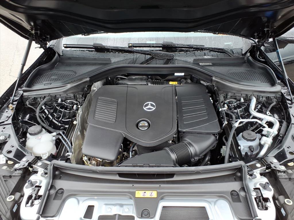 Certified Used 2026 Black Mercedes-Benz GLC 300 image 9
