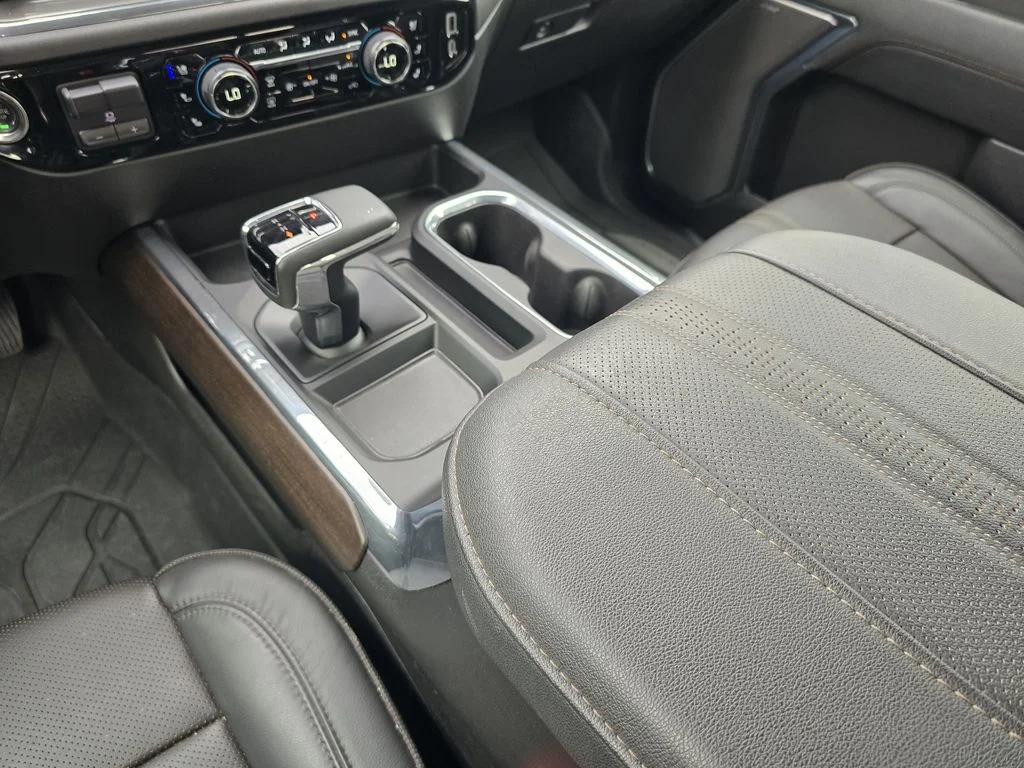 Used 2024 Sterling Gray Metallic Chevrolet High Country image 19