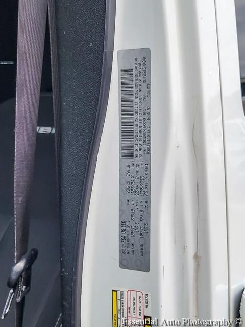 Used 2017 White Jeep Unlimited Rubicon image 13