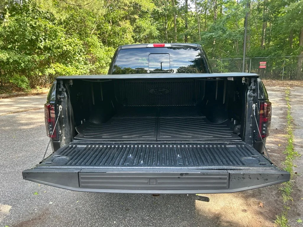 Used 2015 Black Ford Lariat image 30