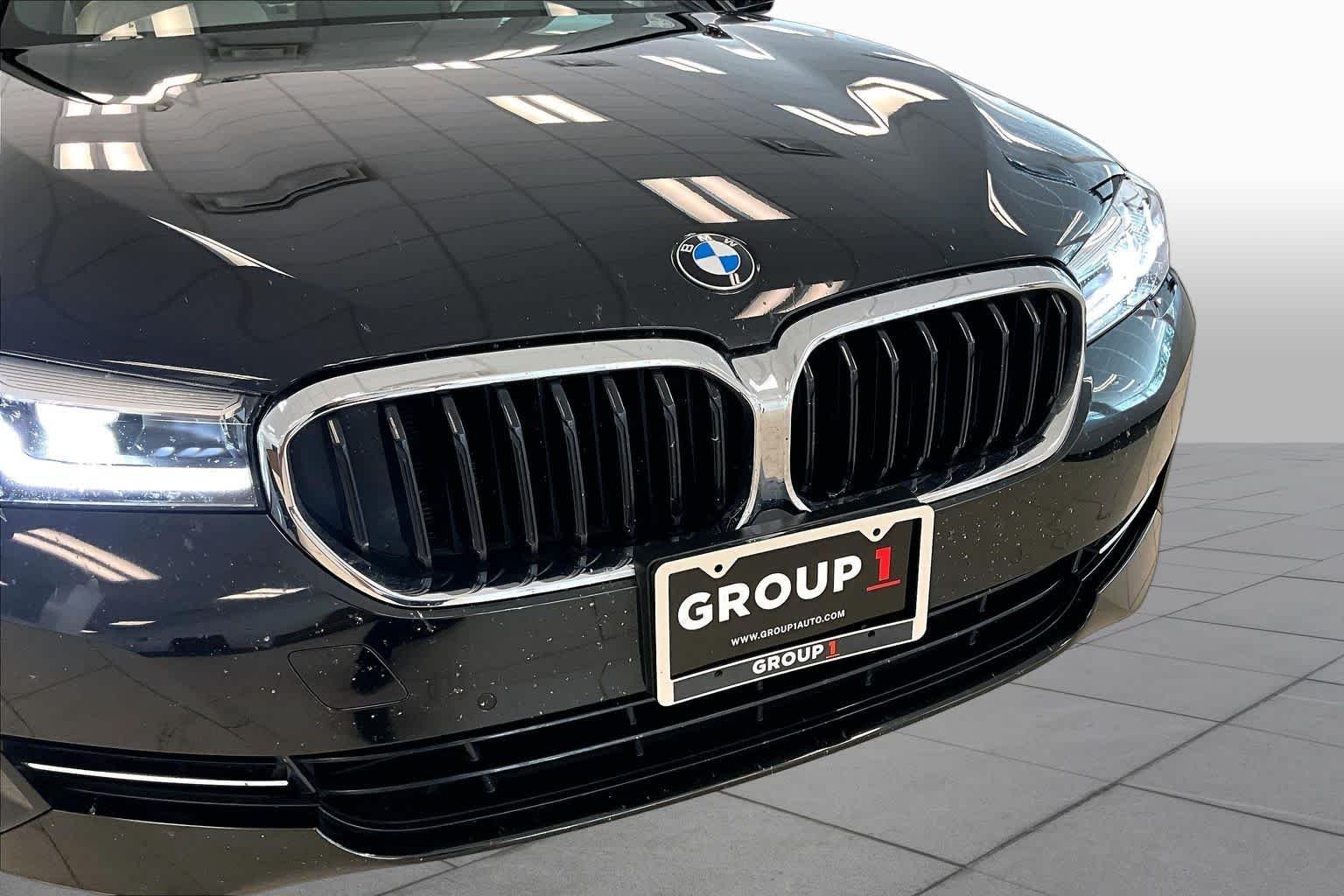Used 2023 Black Sapphire Metallic BMW 530i image 28