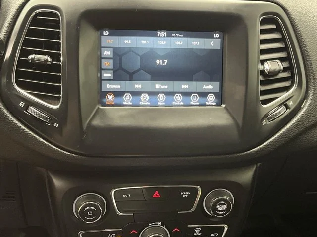 2020 Jeep Compass Latitude - Photo 16