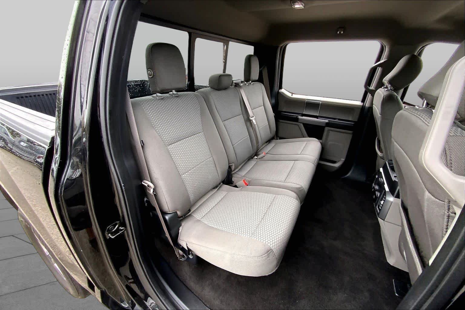 Used 2019 Agate Black Ford XLT image 19