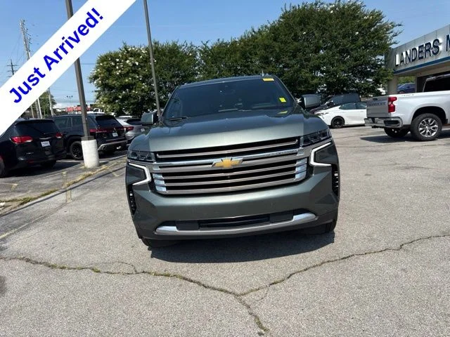 Used 2023 Green Chevrolet High Country image 8