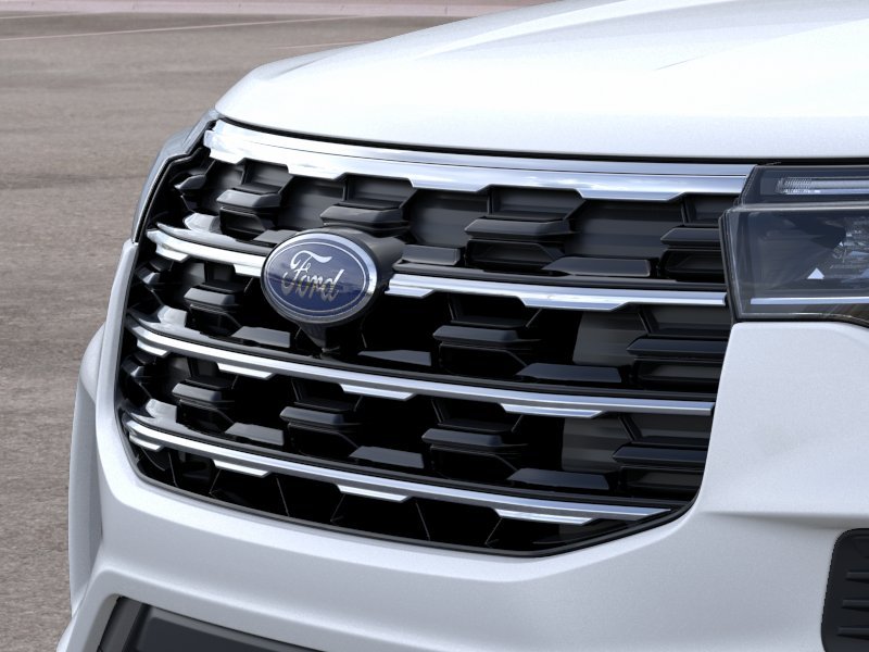 New 2026 Star White Metallic Tri-Coat Ford Active image 17