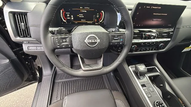2026 Nissan Pathfinder SL - Photo 18