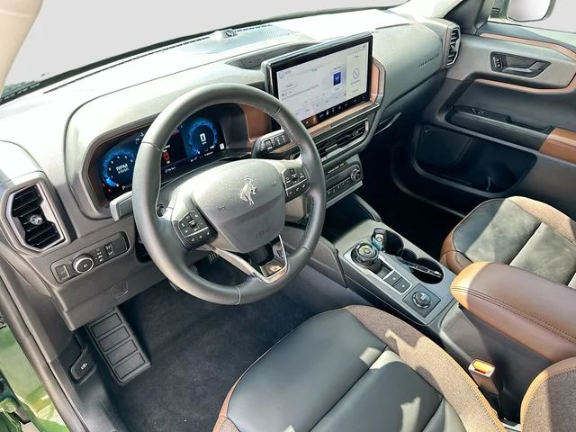 Used 2025 Green Ford Outer Banks image 9