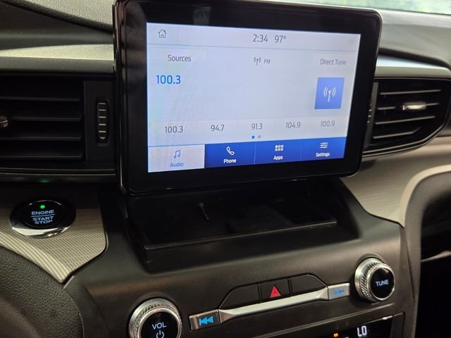 Used 2020 Silver Ford XLT image 22