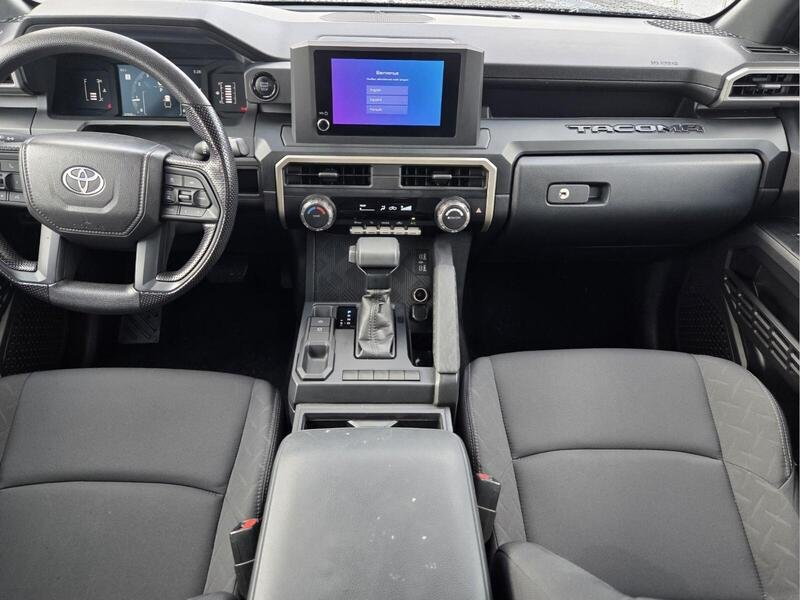 Used 2025 Black TOYOTA SR DOUBLE CAB 5