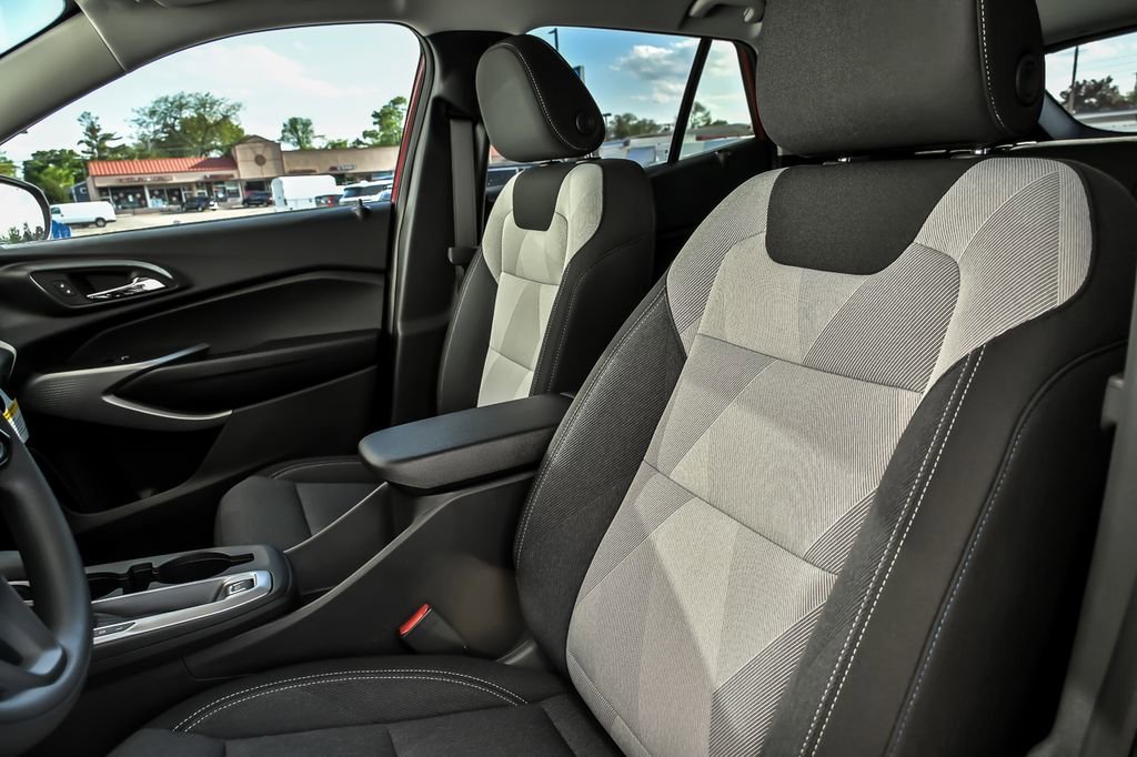 2026 Chevrolet Trax LS - Photo 10