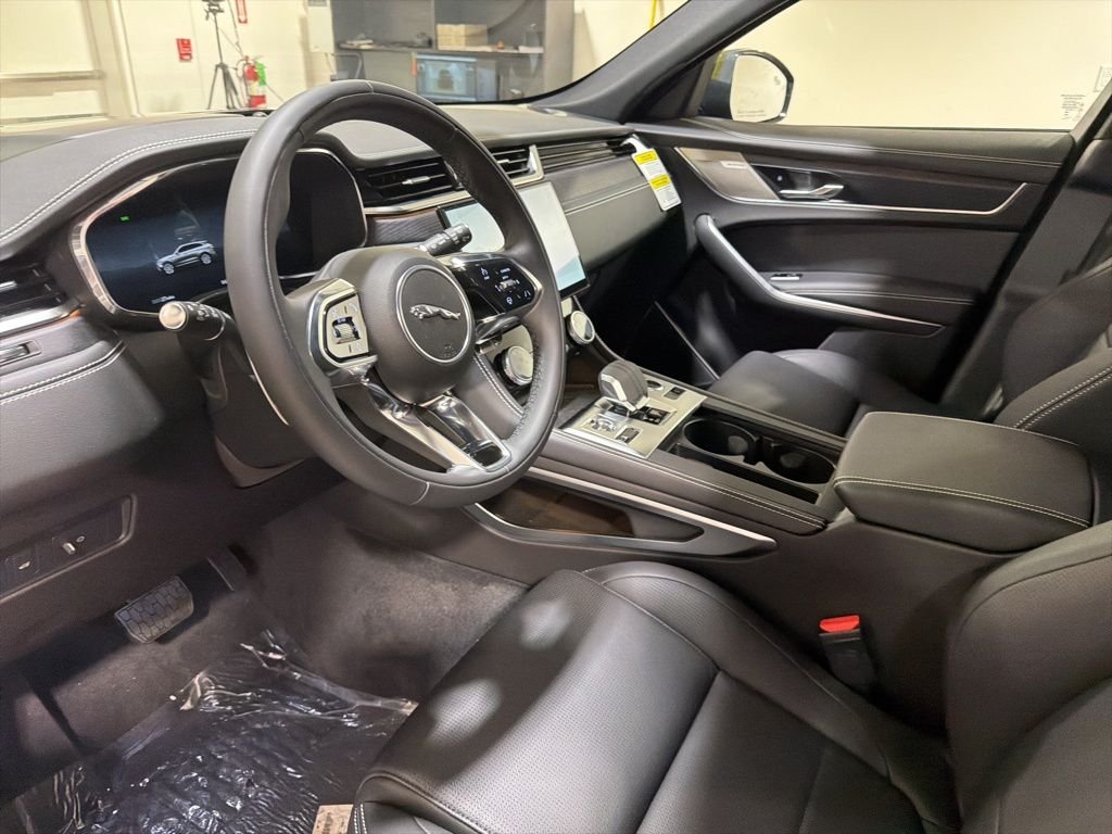 2026 Jaguar F-Pace R-Dynamic S - Photo 10
