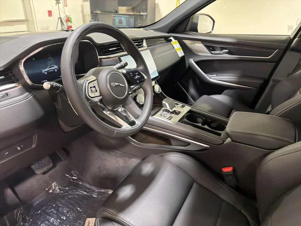 2026 Jaguar F-Pace R-Dynamic S - Photo 10