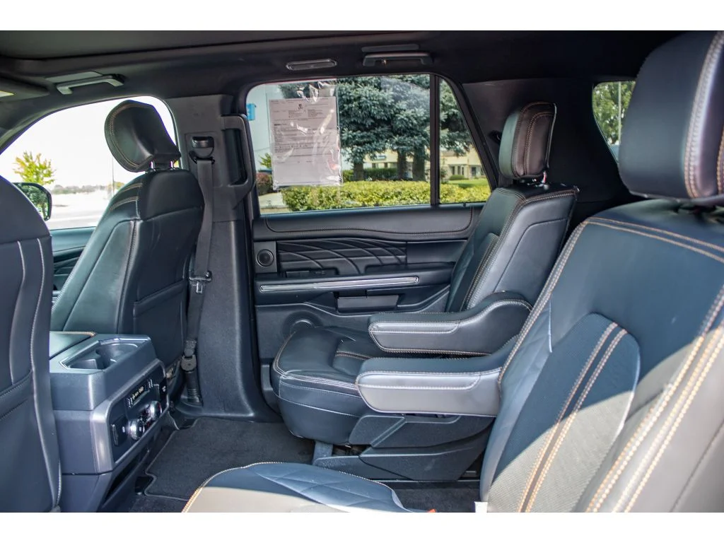Used 2023 Agate Black Metallic Ford Platinum image 19