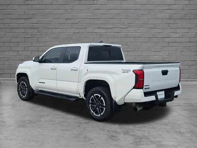 Used 2024 White Toyota SR5 image 3