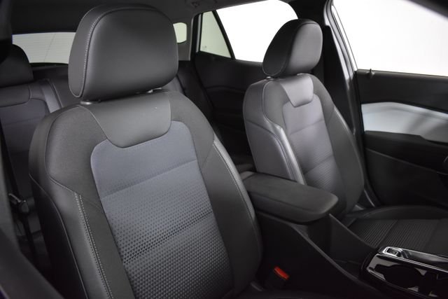 Used 2024 White Chevrolet LT image 17