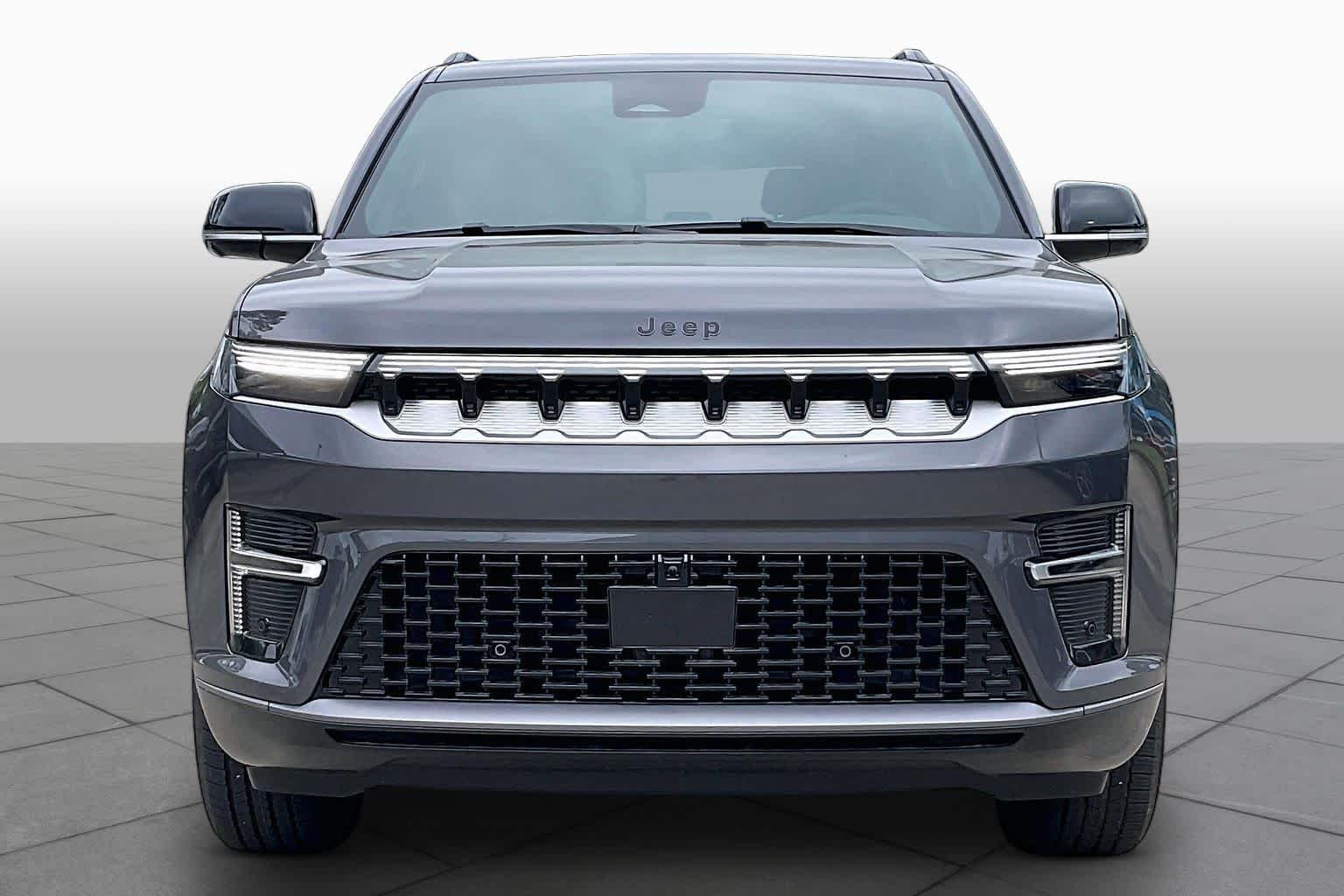New 2026 Baltic-Gray Metallic Clear-Coat Exterior Paint Jeep  image 3