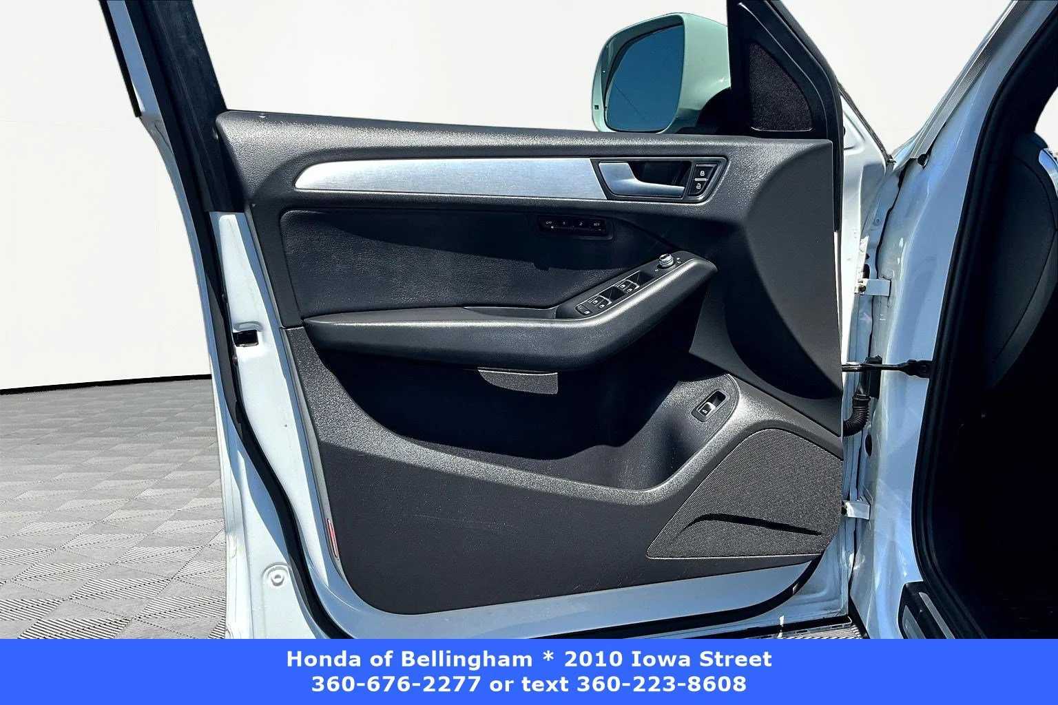 Used 2016 Glacier White Metallic Audi Premium Plus image 17