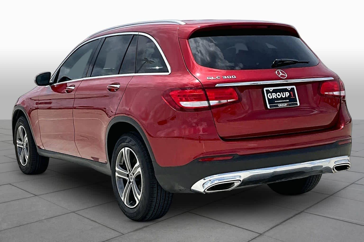 Used 2019 designo Cardinal Red Metallic Mercedes-Benz GLC 300 image 12