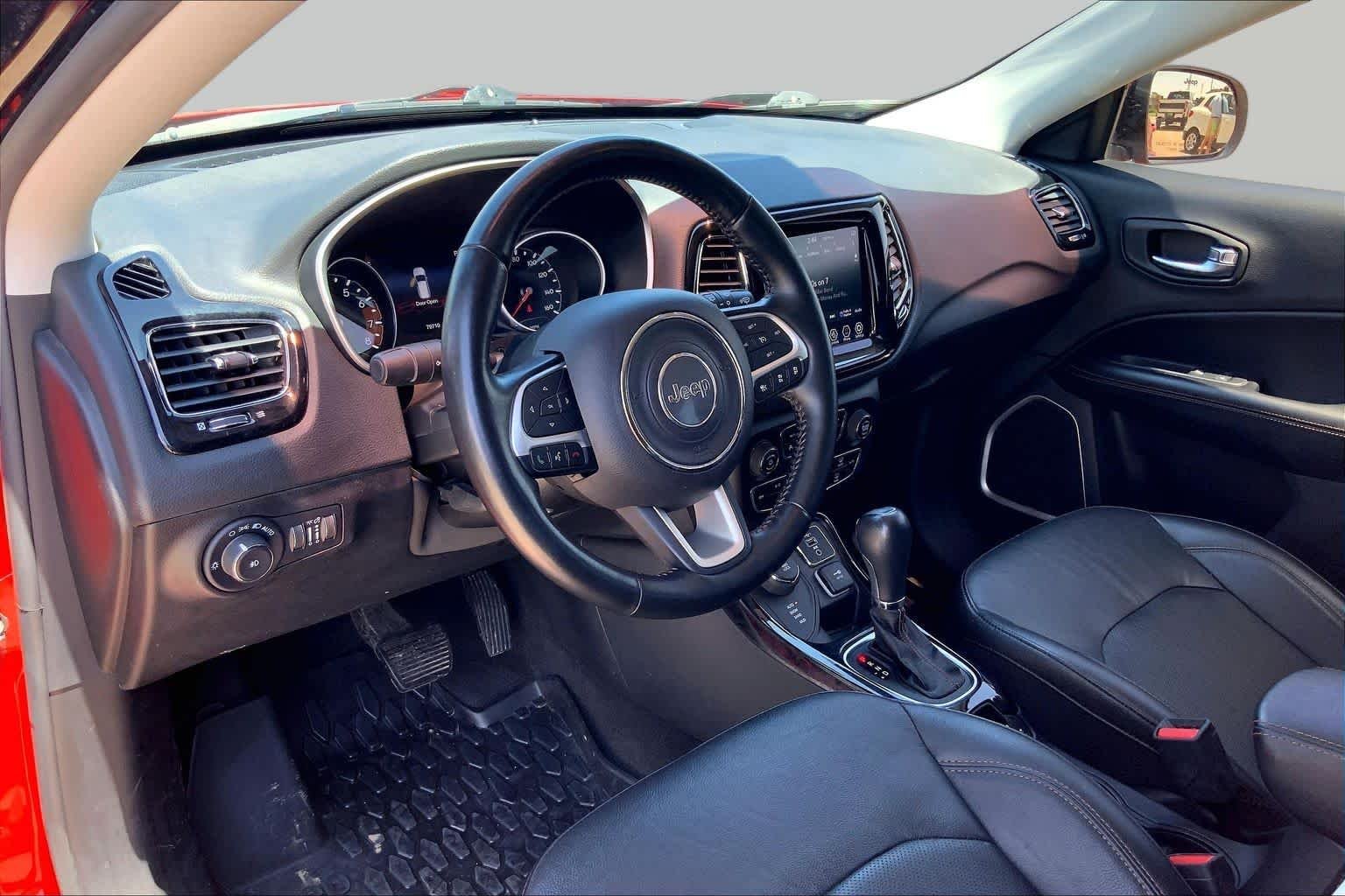 Used 2021 Redline Pearlcoat Jeep Limited image 18