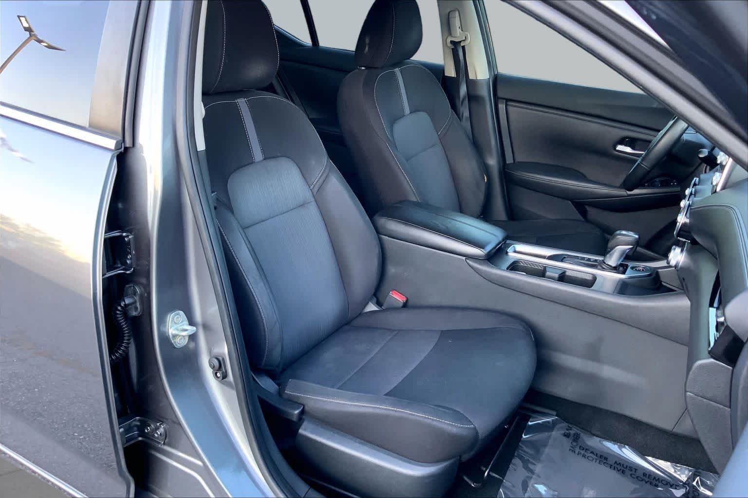 Used 2022 Gun Metallic Nissan SV image 7